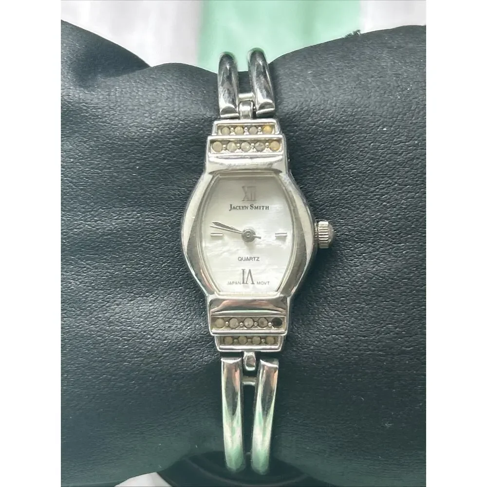 Jaclyn Smith Silver Tone Women’s Quartz Watch